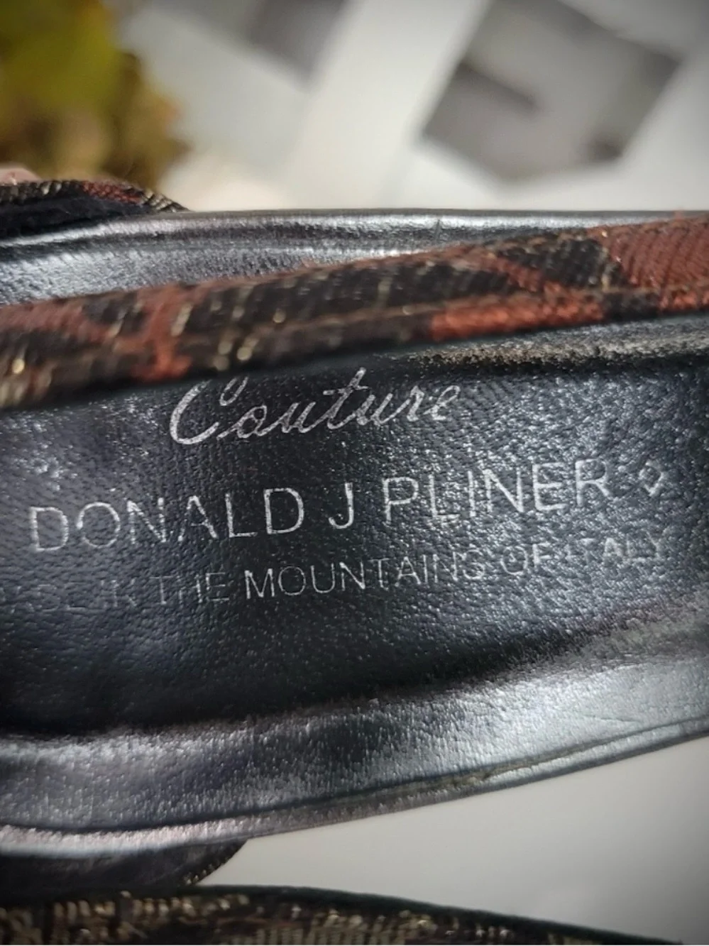 Couture Donald J. Pliner Coda Jacquard Tapestry Pointed-Toe Luxury Heels - Picture 2 of 6